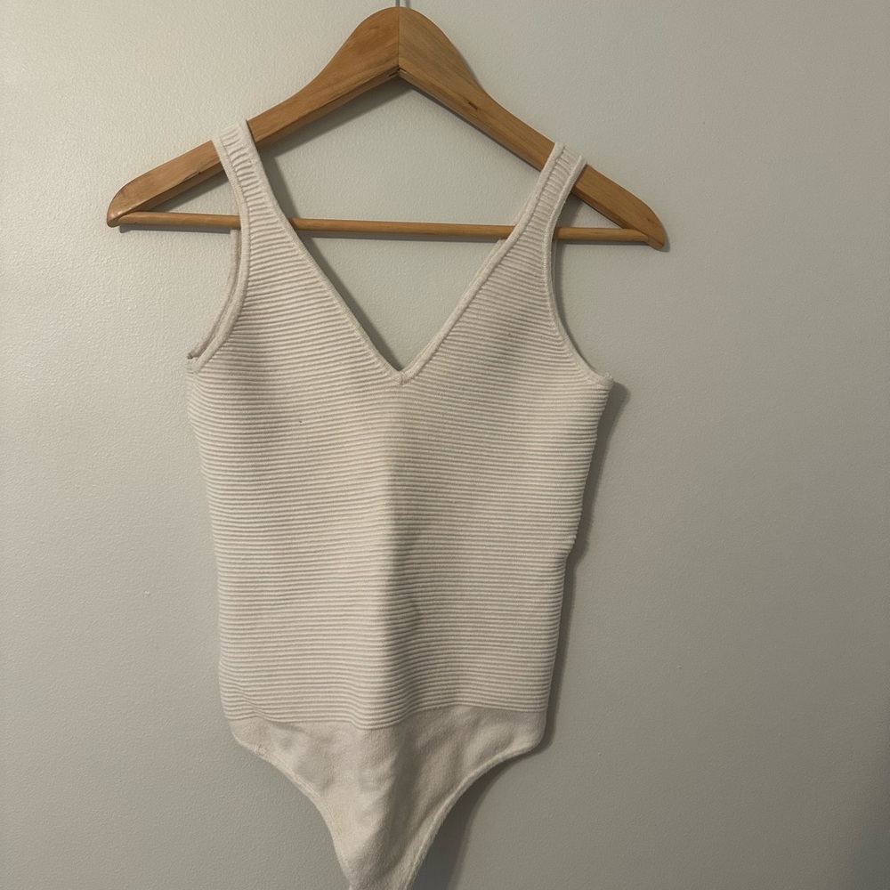 Abercrombie & Fitch White Ribbed BodysuitTop v neck